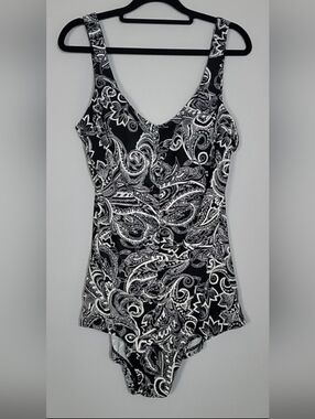 Maxine of Hollywood Floral Paisley One Piece Swimsuit Size 18 Plus Supportive